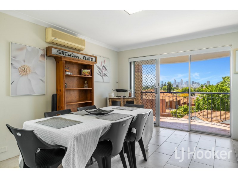 4/27 King George Street, Victoria Park WA 6100