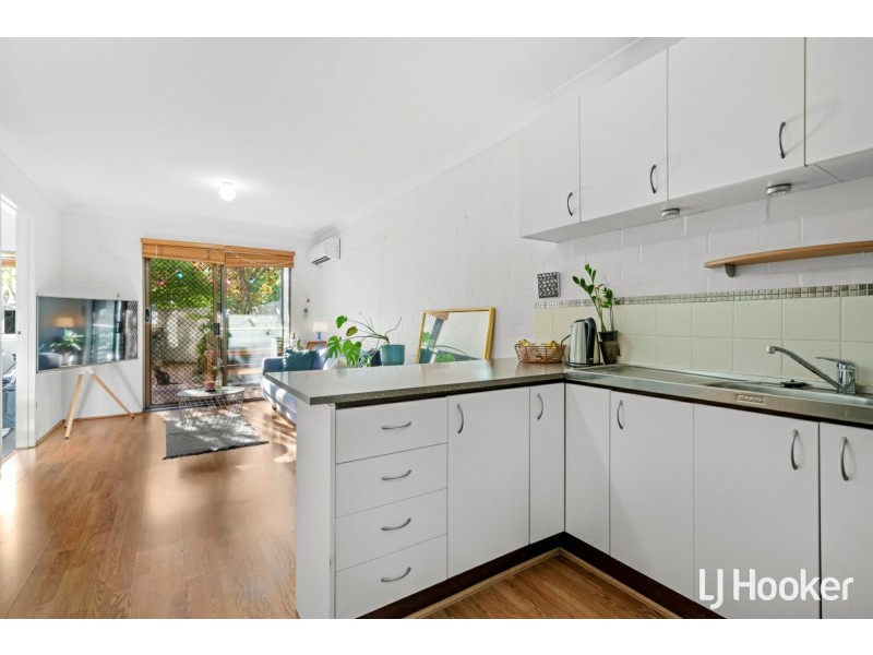 4/22 King George Street, Victoria Park WA 6100