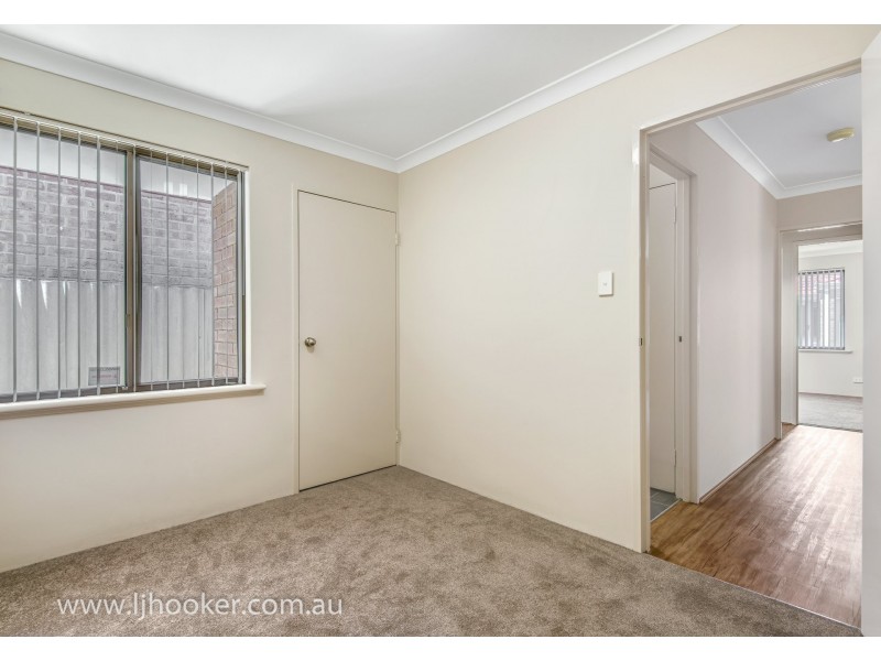 1/12 Kaliamba Court, Cannington WA 6107