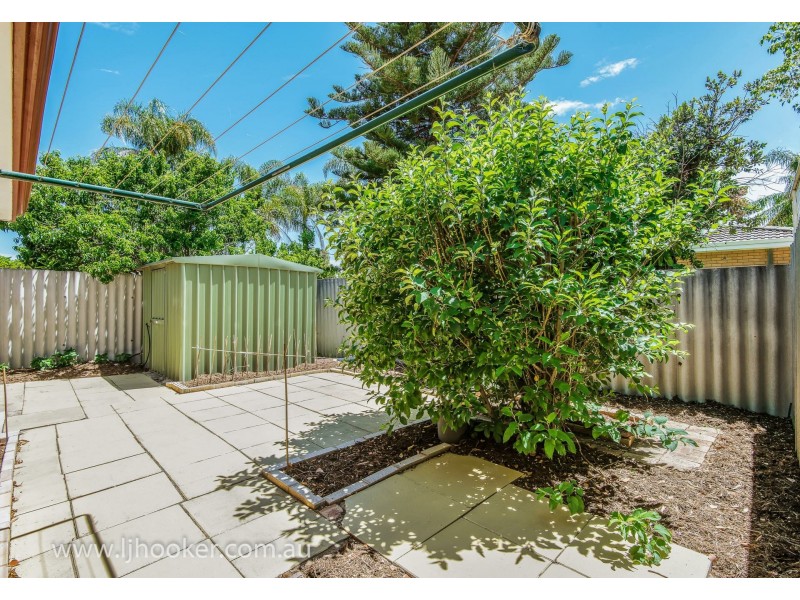 1/12 Kaliamba Court, Cannington WA 6107