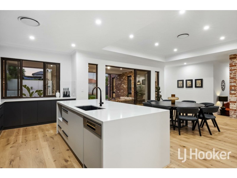 16 Beesley Street, East Victoria Park WA 6101