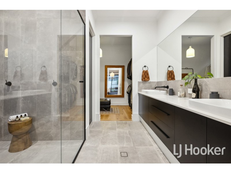 16 Beesley Street, East Victoria Park WA 6101