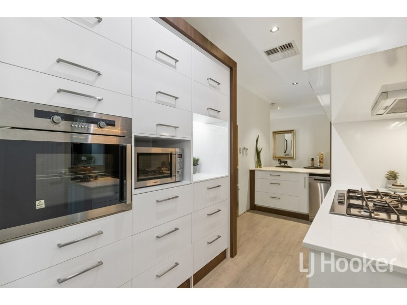 2/16 Wallace Street, Belmont WA 6104