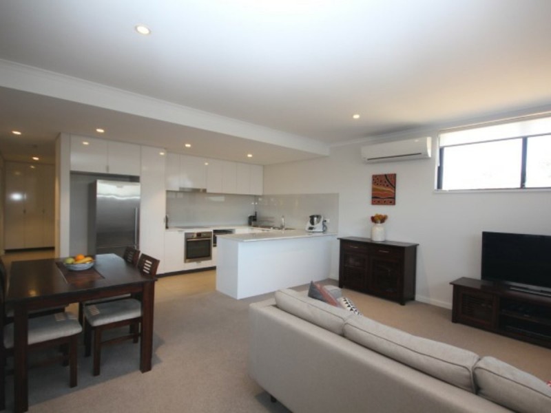 8/17 Leonard Street, Victoria Park WA 6100