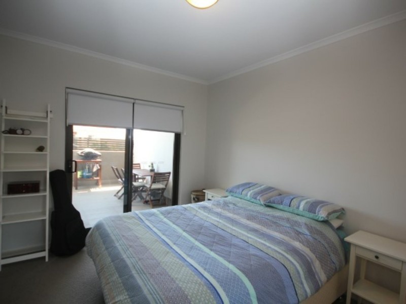 8/17 Leonard Street, Victoria Park WA 6100