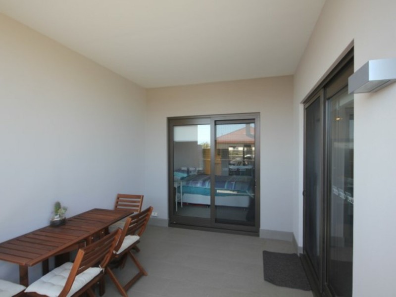 8/17 Leonard Street, Victoria Park WA 6100