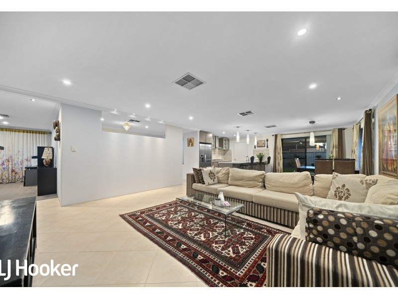 6 Wannell Street, Queens Park WA 6107