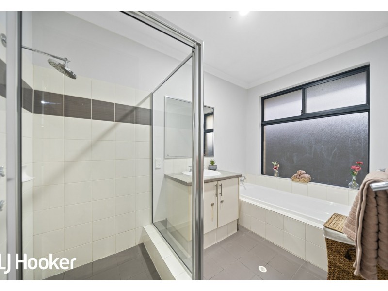 6 Wannell Street, Queens Park WA 6107