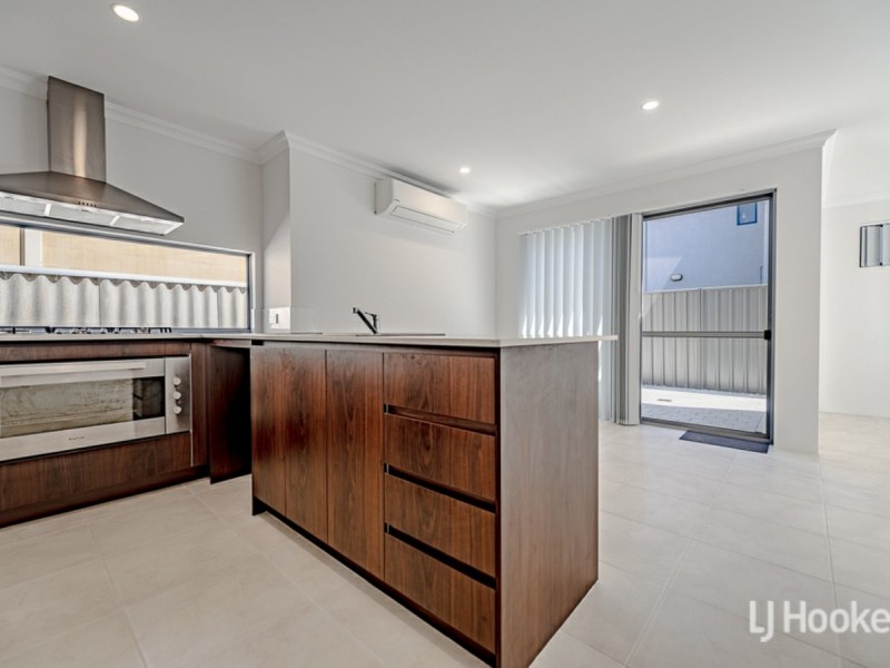 4/52 Gibson Street, Mandurah WA 6210