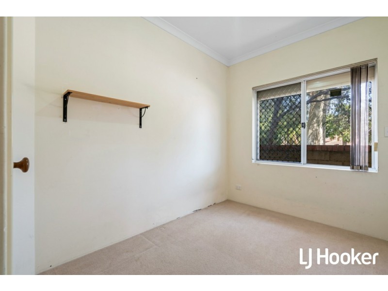 1 Harriet Place, Cloverdale WA 6105