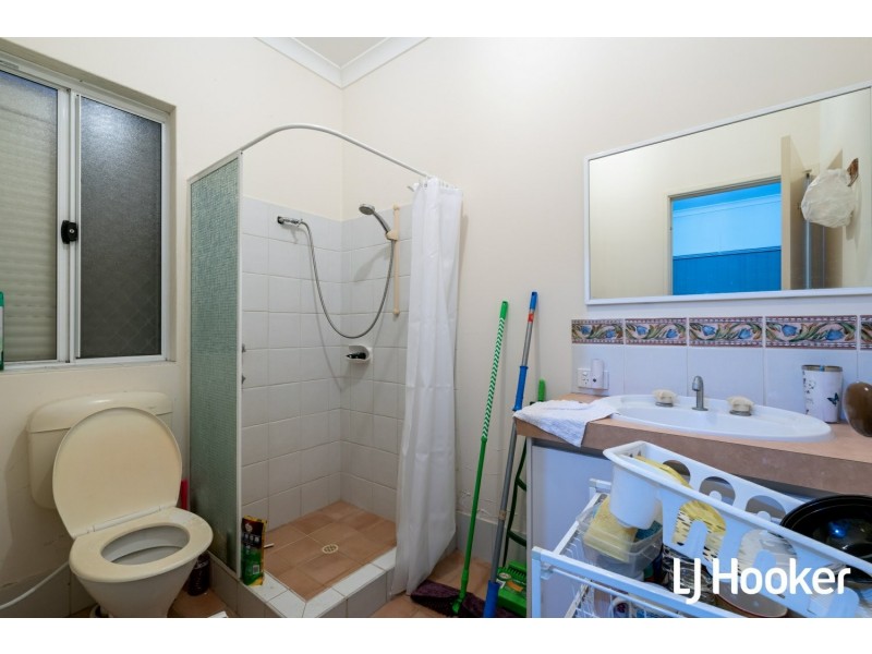 1 Harriet Place, Cloverdale WA 6105