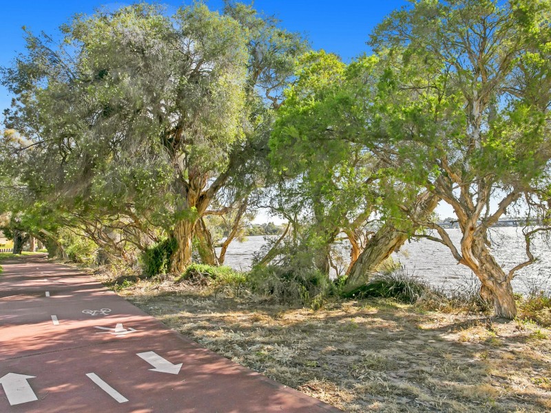 38B Bull Creek Road, Rossmoyne WA 6148