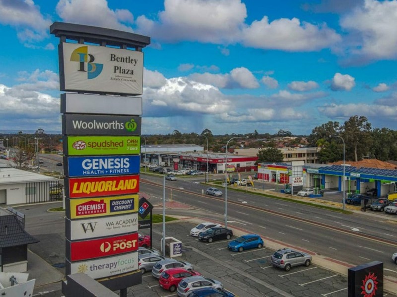 24 Chapman Road, St James WA 6102