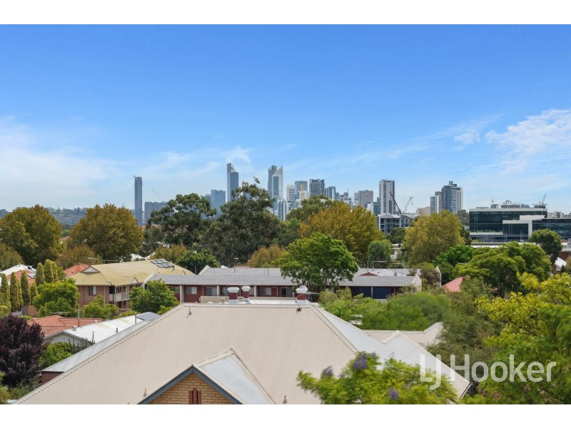 24/12 McMaster Street, Victoria Park WA 6100