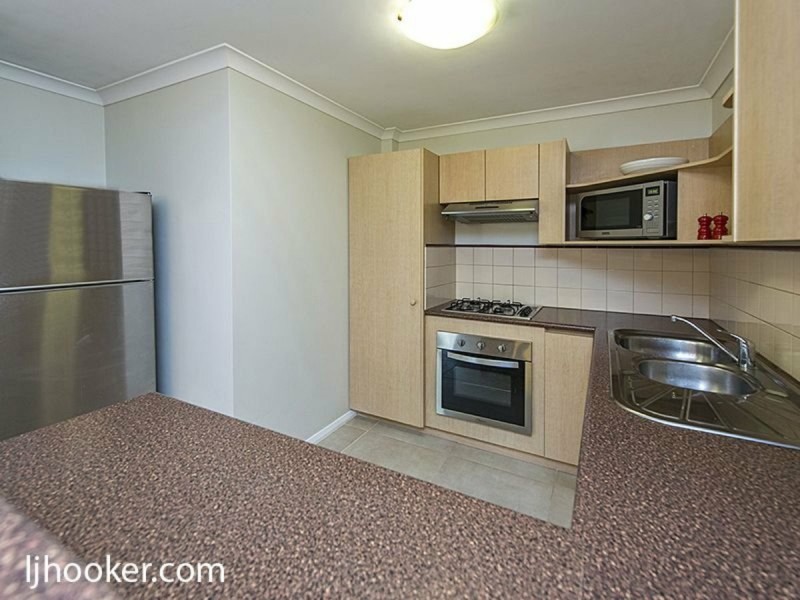 15/8 King George Street, Victoria Park WA 6100