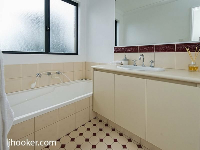 15/8 King George Street, Victoria Park WA 6100