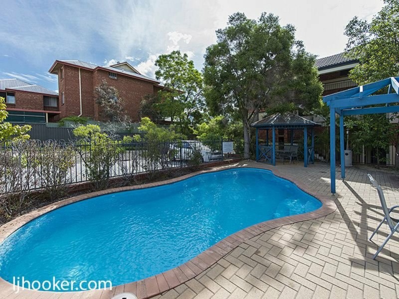 15/8 King George Street, Victoria Park WA 6100