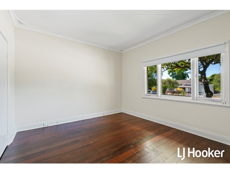 17 Sexton Road, Inglewood WA 6052