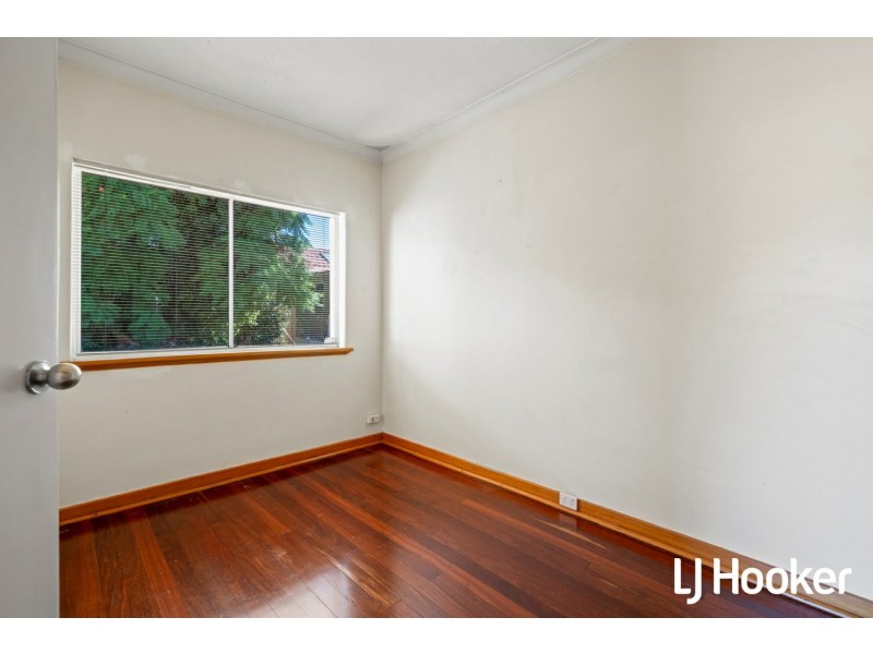 17 Sexton Road, Inglewood WA 6052