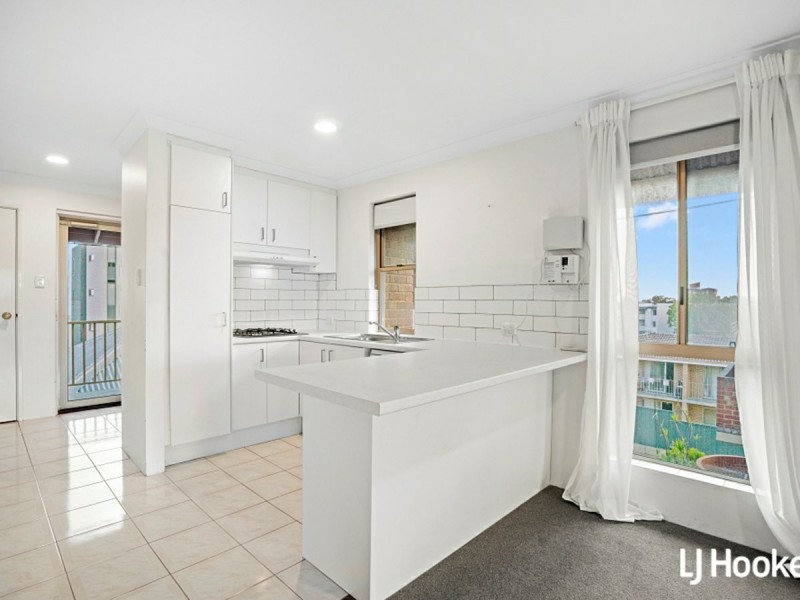 11/12 King George Street, Victoria Park WA 6100