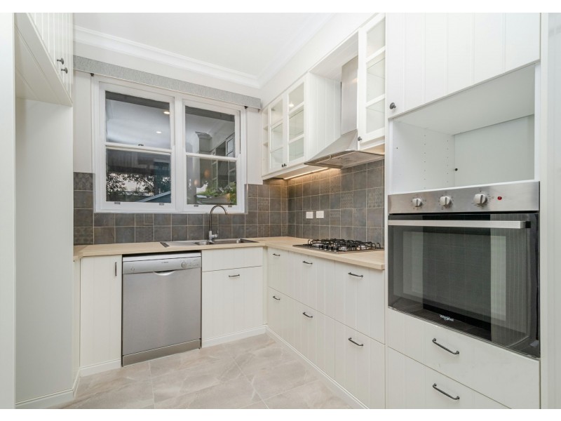 10 Canny Road, St James WA 6102