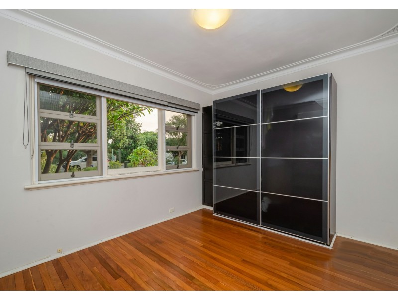 10 Canny Road, St James WA 6102