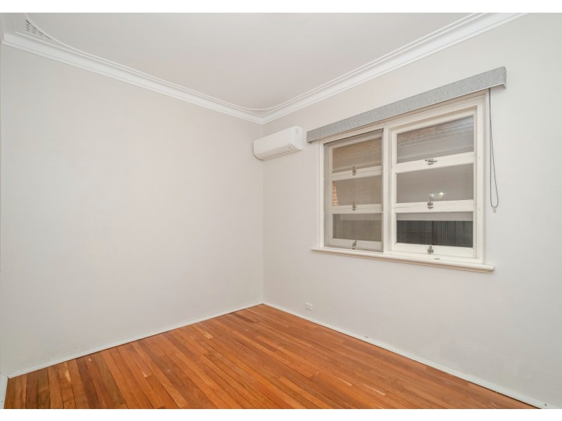 10 Canny Road, St James WA 6102