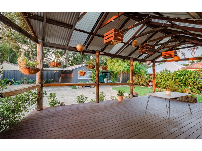 10 Canny Road, St James WA 6102