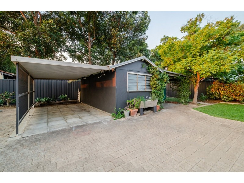 10 Canny Road, St James WA 6102