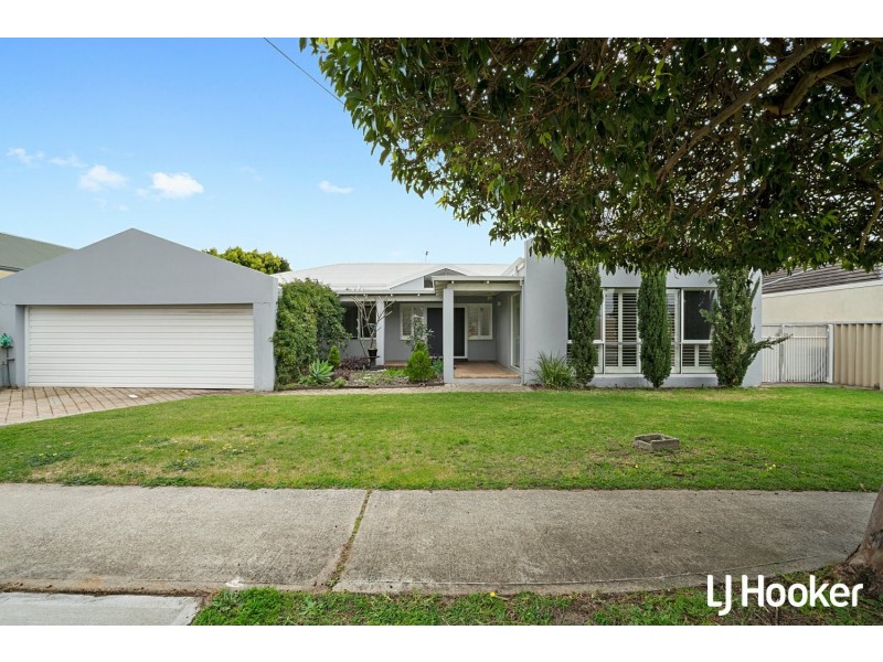 39 Modillion Avenue North, Shelley WA 6148