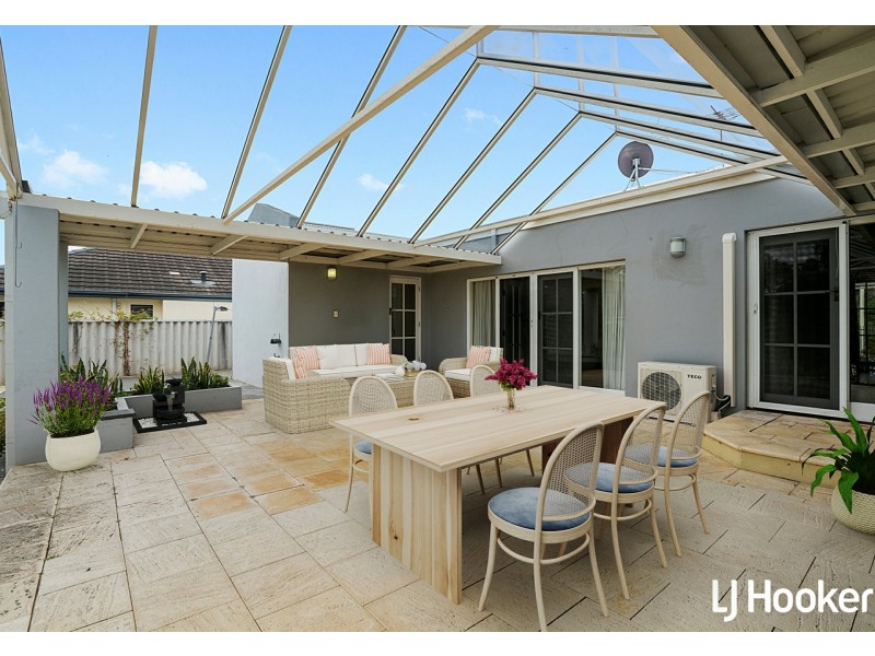 39 Modillion Avenue North, Shelley WA 6148