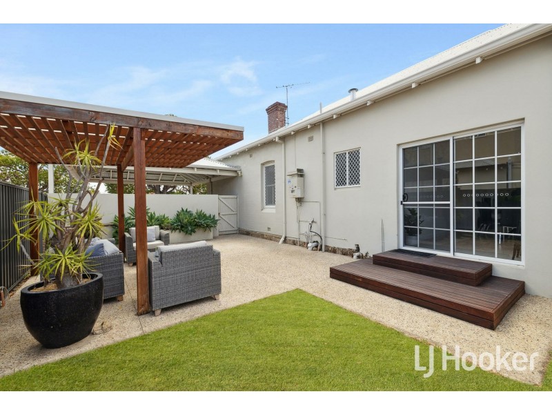 24 Tuam Street, Victoria Park WA 6100