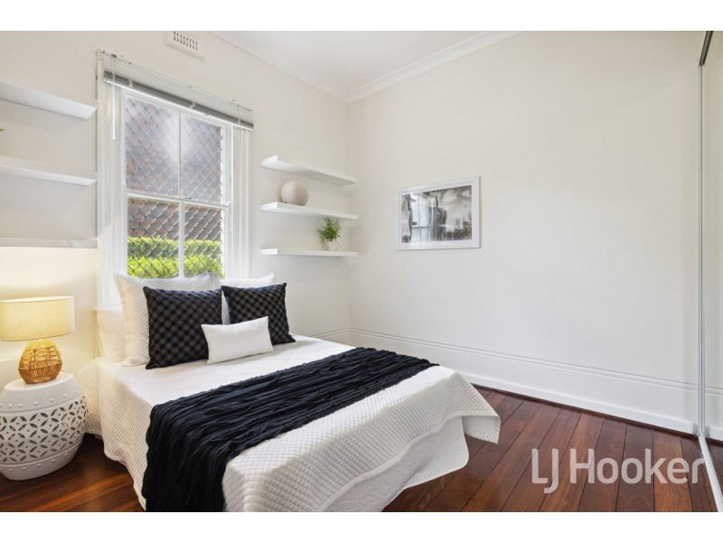 24 Tuam Street, Victoria Park WA 6100