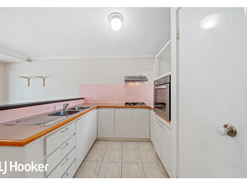 2/7 Gochean Avenue, Bentley WA 6102