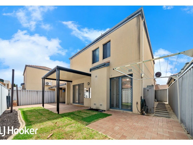 2/7 Gochean Avenue, Bentley WA 6102