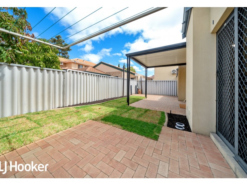 2/7 Gochean Avenue, Bentley WA 6102