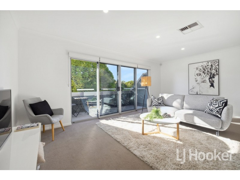 1/16 Wallace Street, Belmont WA 6104