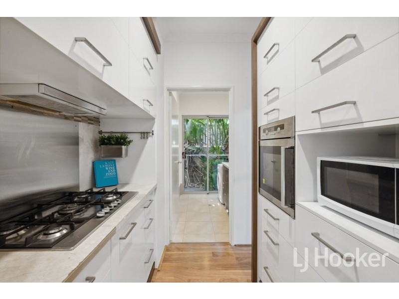 1/16 Wallace Street, Belmont WA 6104