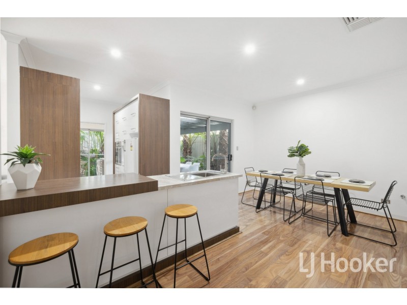 1/16 Wallace Street, Belmont WA 6104