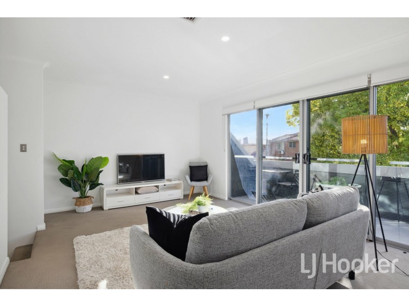 1/16 Wallace Street, Belmont WA 6104