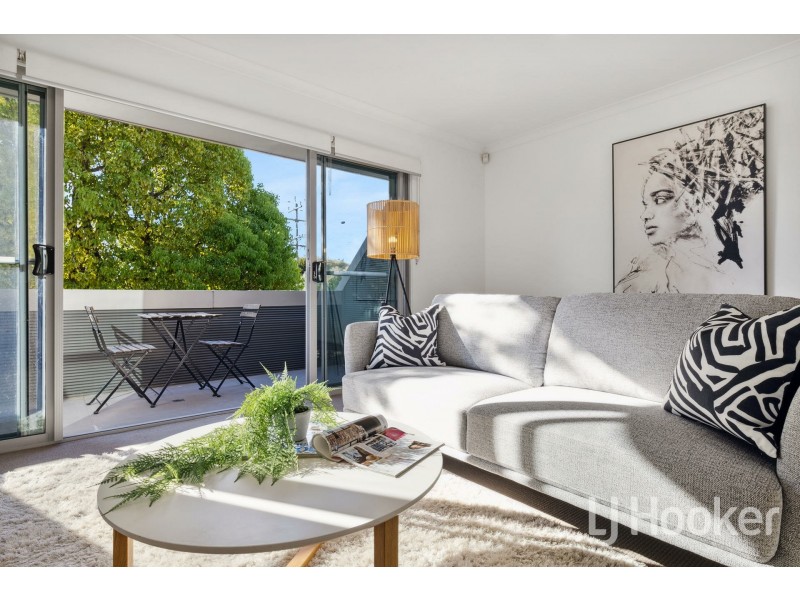 1/16 Wallace Street, Belmont WA 6104