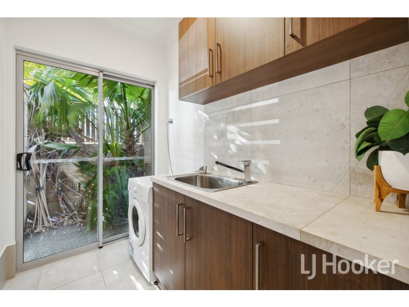 1/16 Wallace Street, Belmont WA 6104