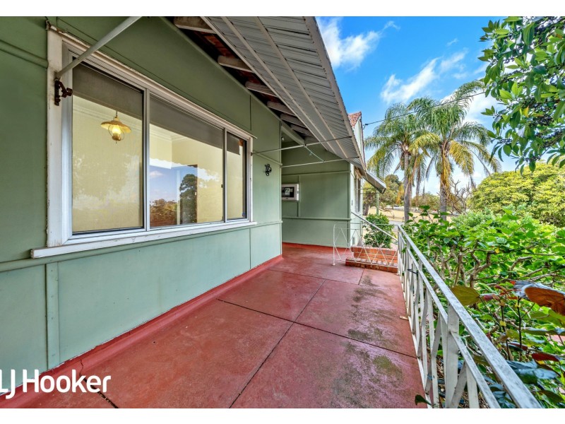 8 Plummer Street, East Victoria Park WA 6101