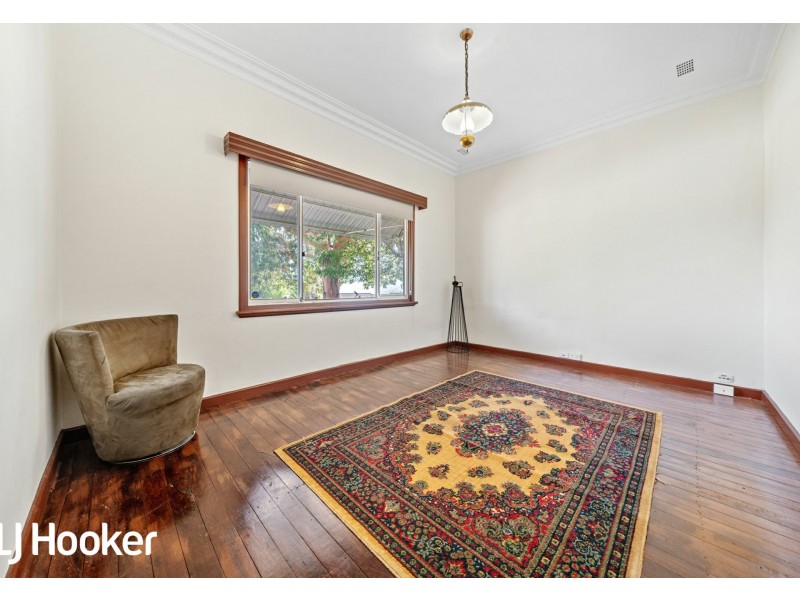 8 Plummer Street, East Victoria Park WA 6101