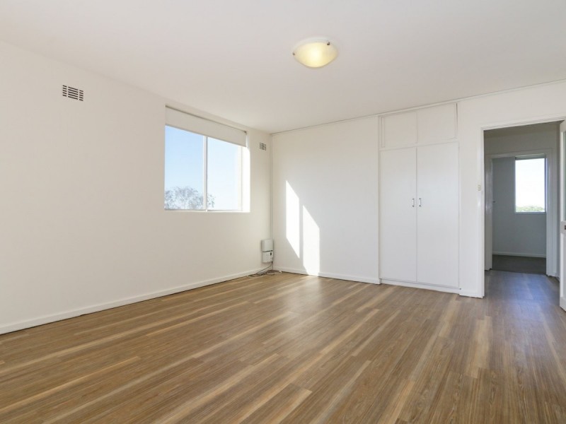 24/45 Leonard Street, Victoria Park WA 6100