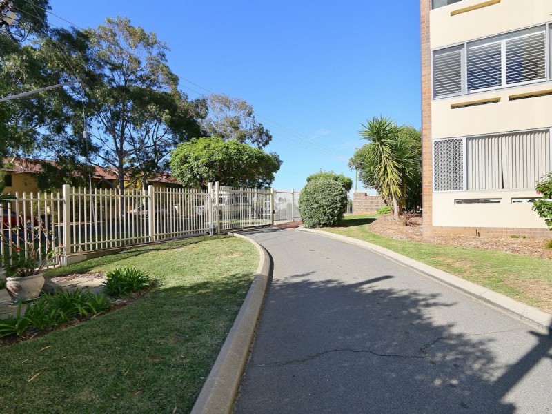 24/45 Leonard Street, Victoria Park WA 6100