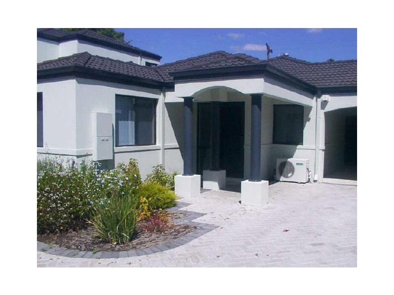 2/84 Bungaree Road, Wilson WA 6107