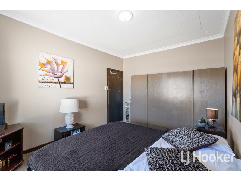 7 Kelly Street, Cloverdale WA 6105