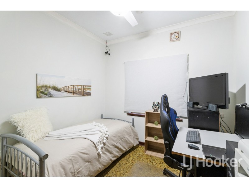 7 Kelly Street, Cloverdale WA 6105