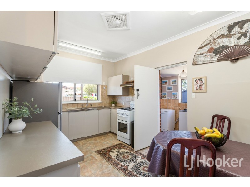 7 Kelly Street, Cloverdale WA 6105